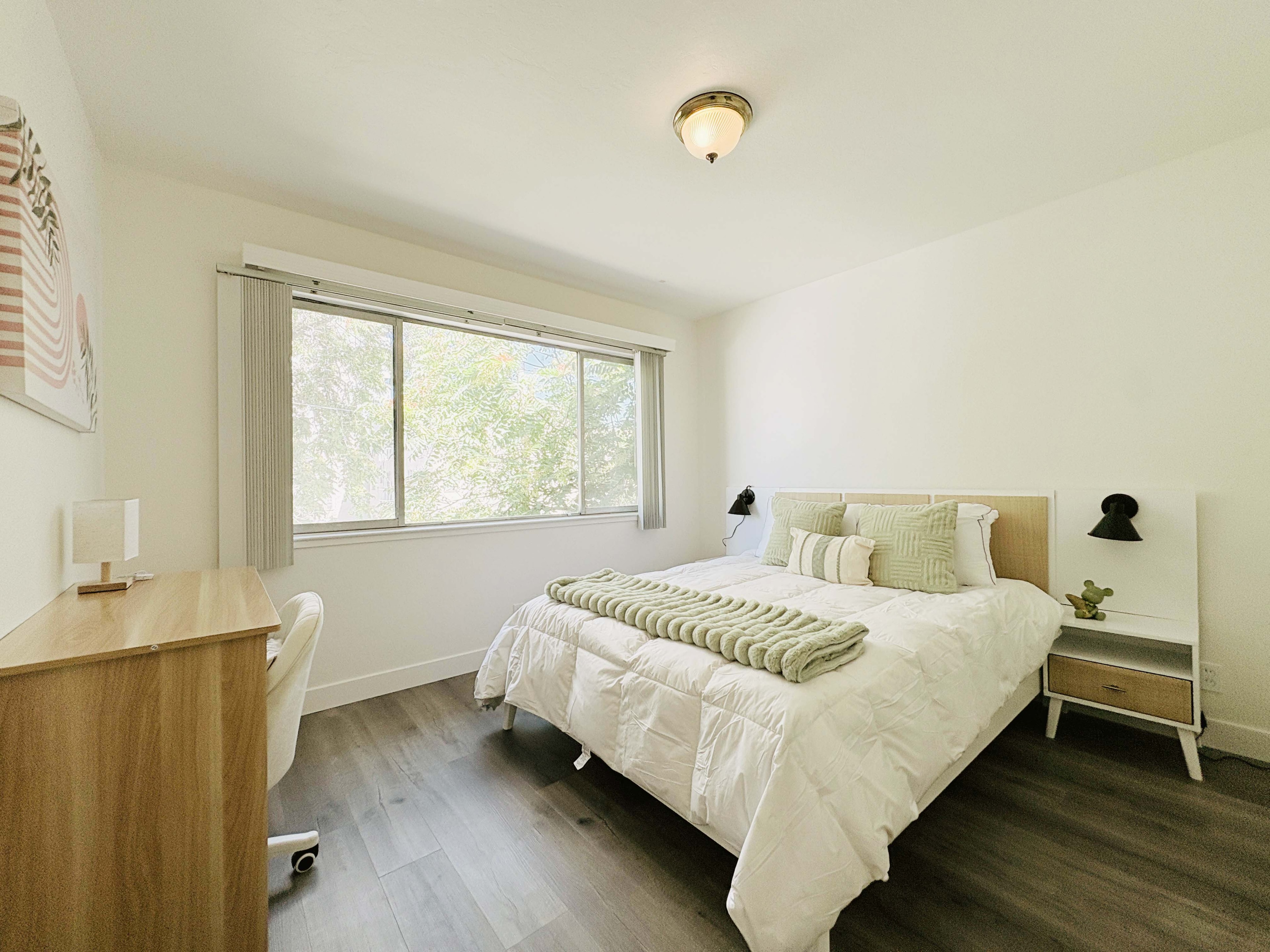 2 Bed / 1 Bath apartment at 231 E San Fernando