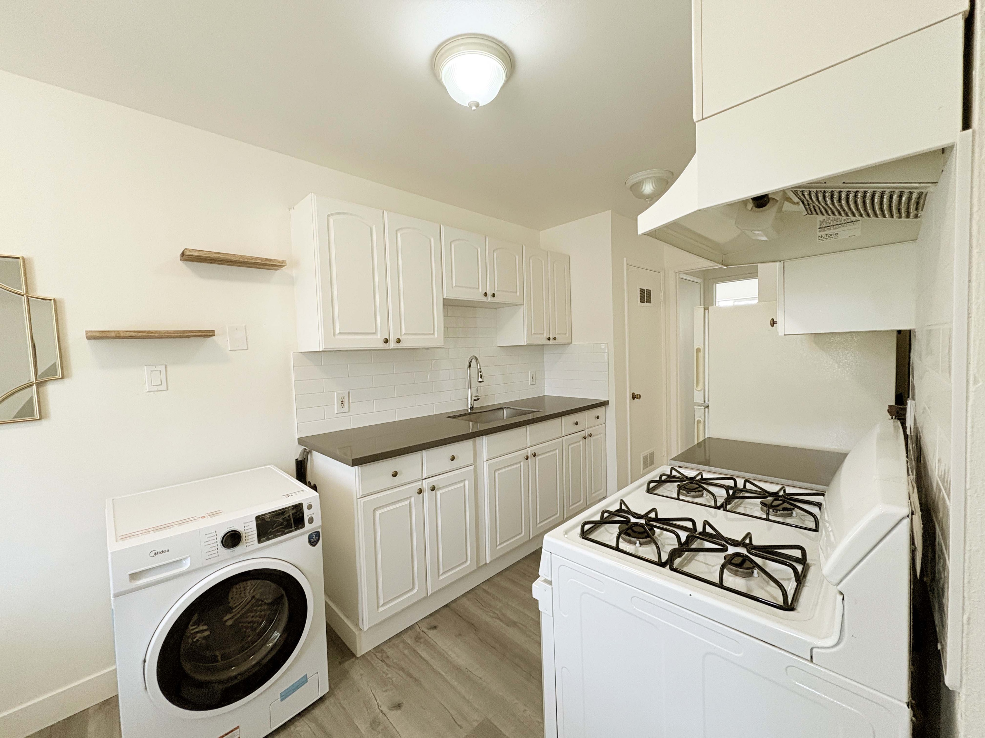 2 Bed / 1 Bath apartment at 231 E San Fernando